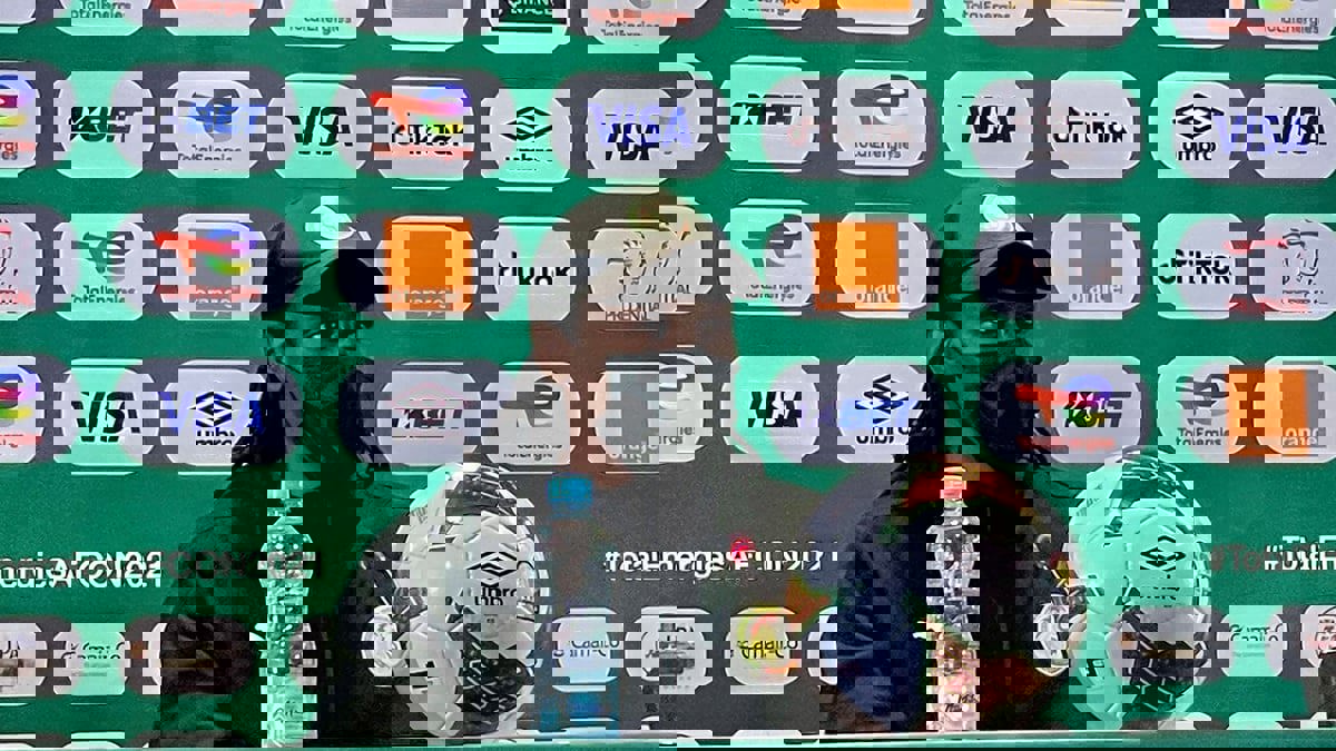 سيسيه قبل مباراة السنغال ضد مصر: أملك مجموعة استثنائية لا تقهر