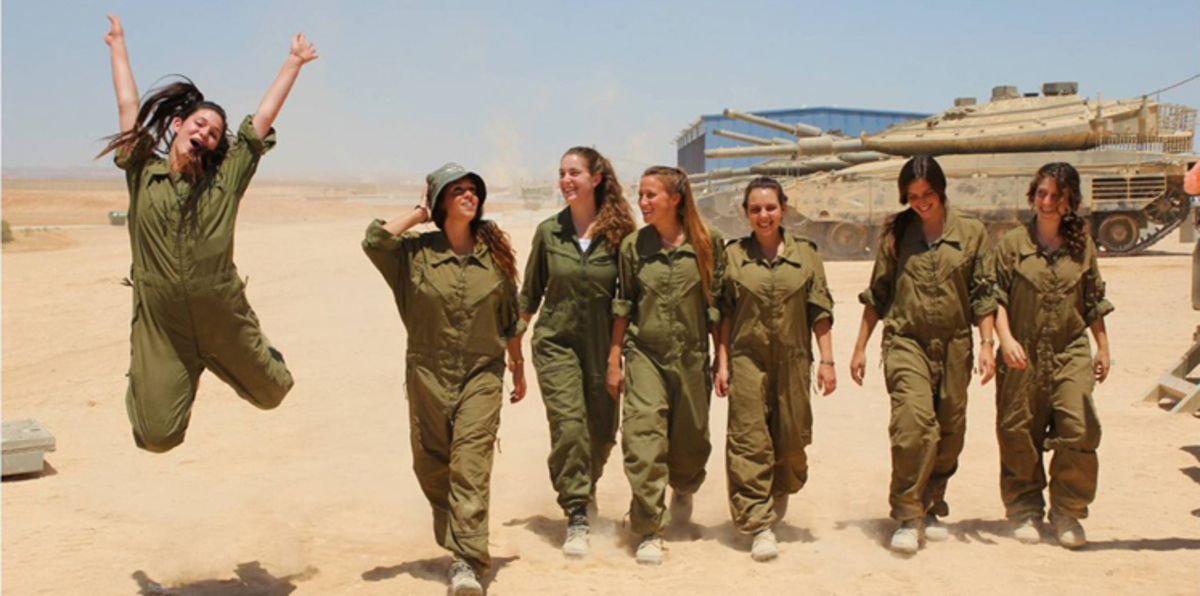 تحرش جنسي وإصابات بالعقم.. هل تستغني إسرائيل عن خدمات المجندات بجيشها؟ (فيديو)