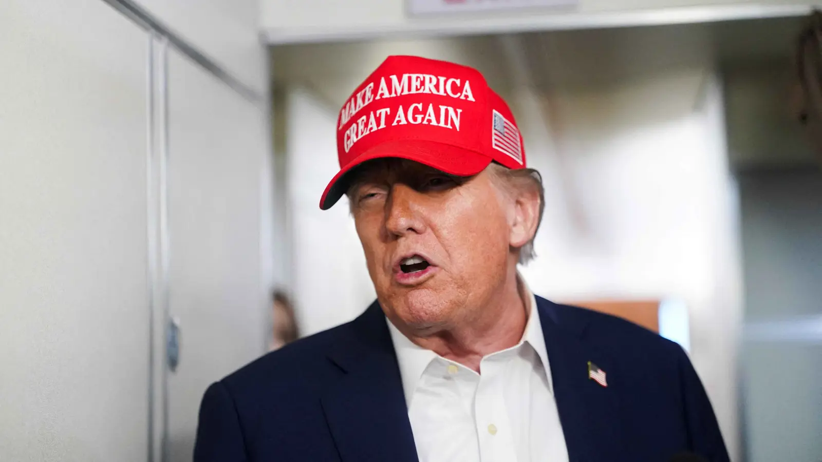 ترامب عن مكالمته مع بوتين: أنا مستاء جدًا