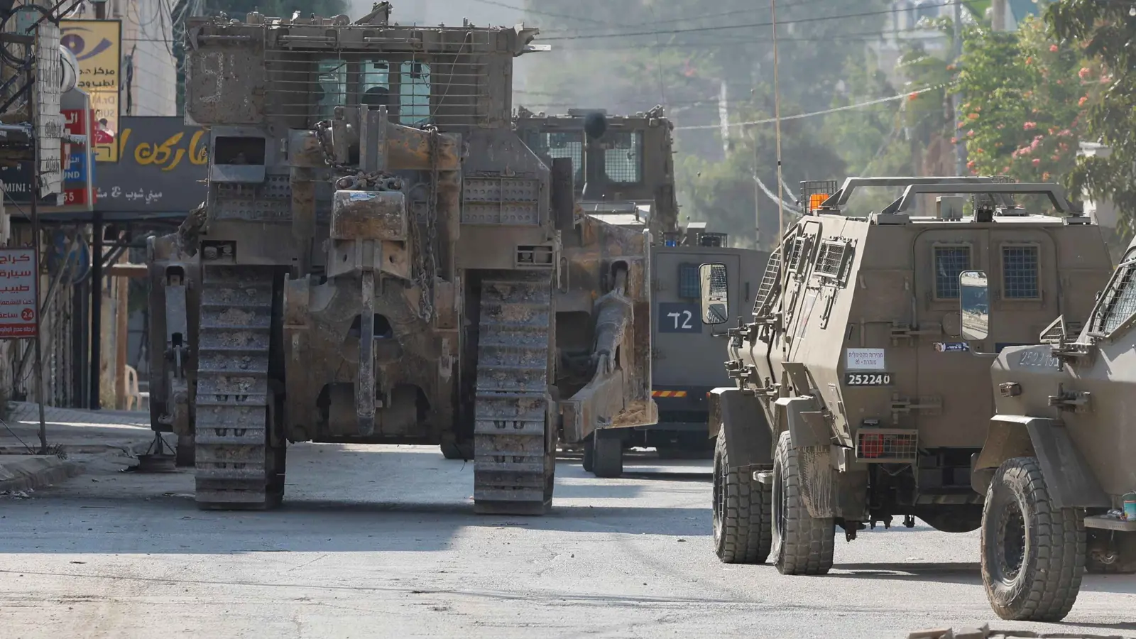 الجيش الإسرائيلي يدفع بمزيد من قواته إلى الضفة