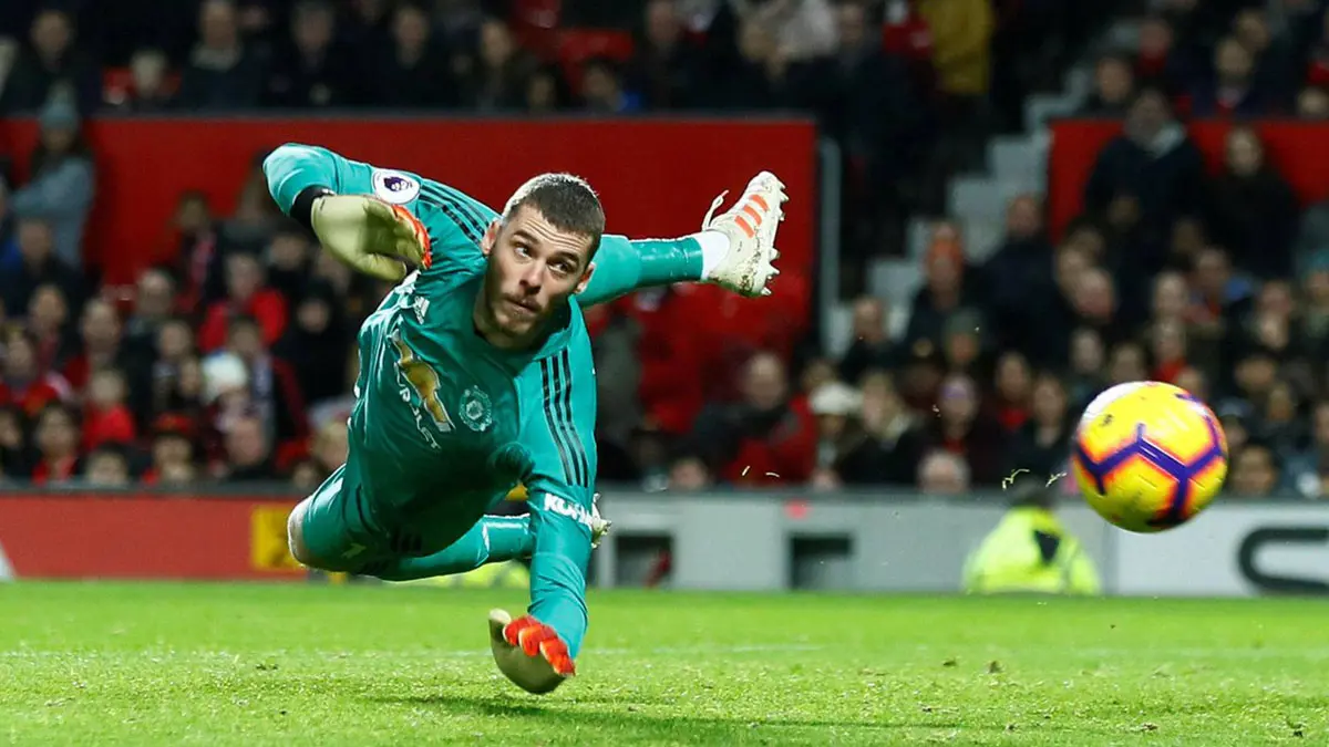 مباراة مانشستر يونايتد ضد ليفربول.. دي خيا على موعد مع التاريخ حال حقق هذا الأمر أمام "الريدز"