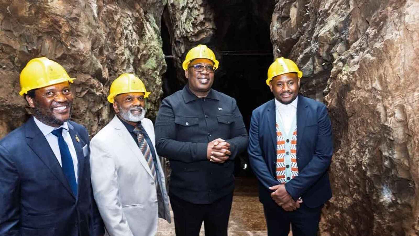 "مهد البشرية" يعيد فتح كهوفه في جنوب أفريقيا (فيديو)