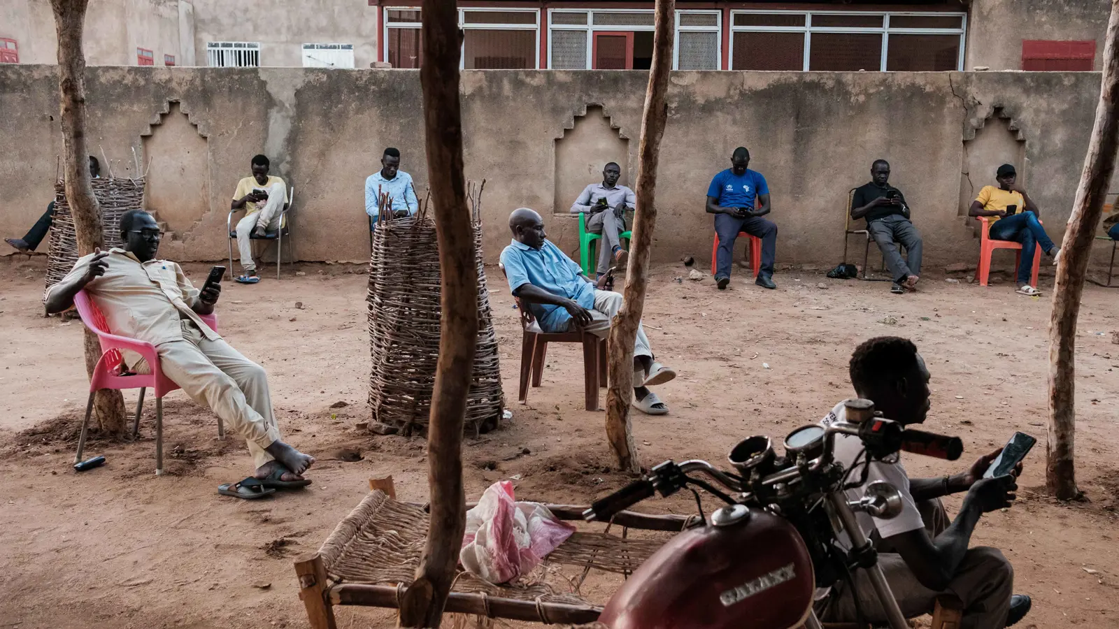 الإنترنت عبر الأقمار الاصطناعية.. المناطق النائية أصبحت "أونلاين"