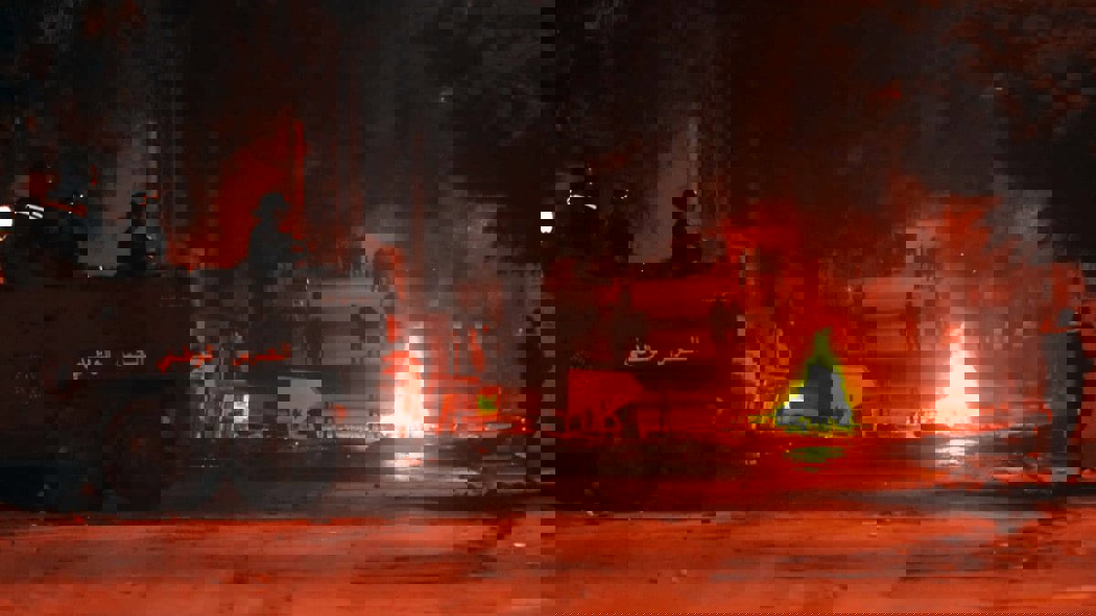 توتر ومواجهات بين الأمن التونسي ومحتجين في بنزرت