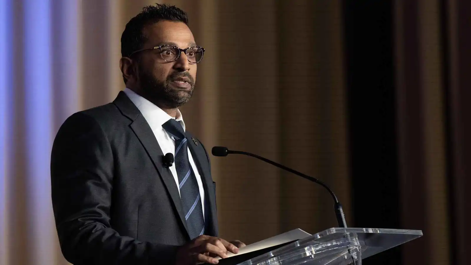 مهاجماً كومي.. "إف بي آي" يعلن قطع علاقاته مع منظمة يهودية بارزة