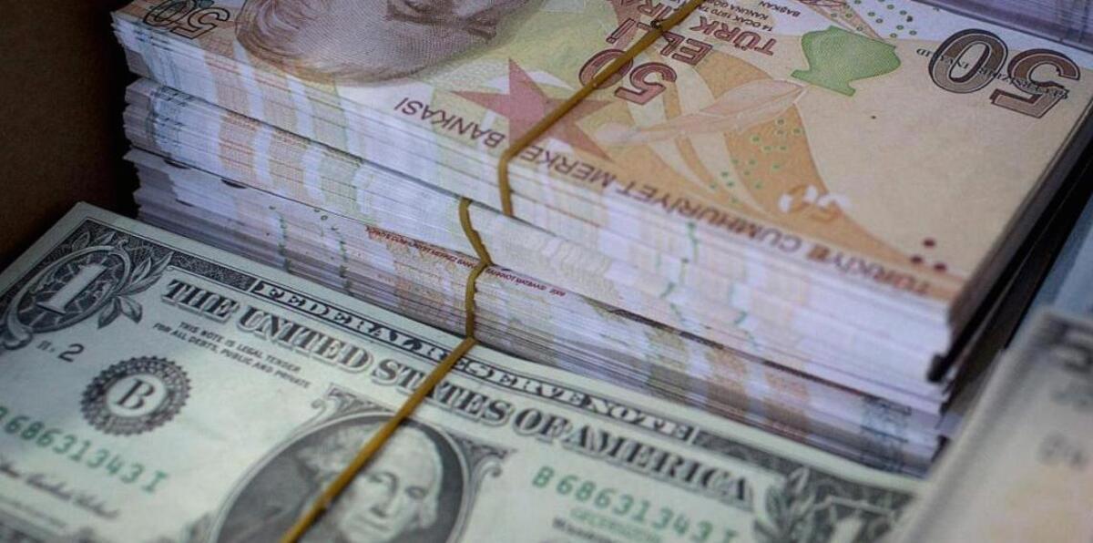 تركيا ترفع قيمة زكاة الفطر في ظل انهيار عملتها المحلية أمام الدولار