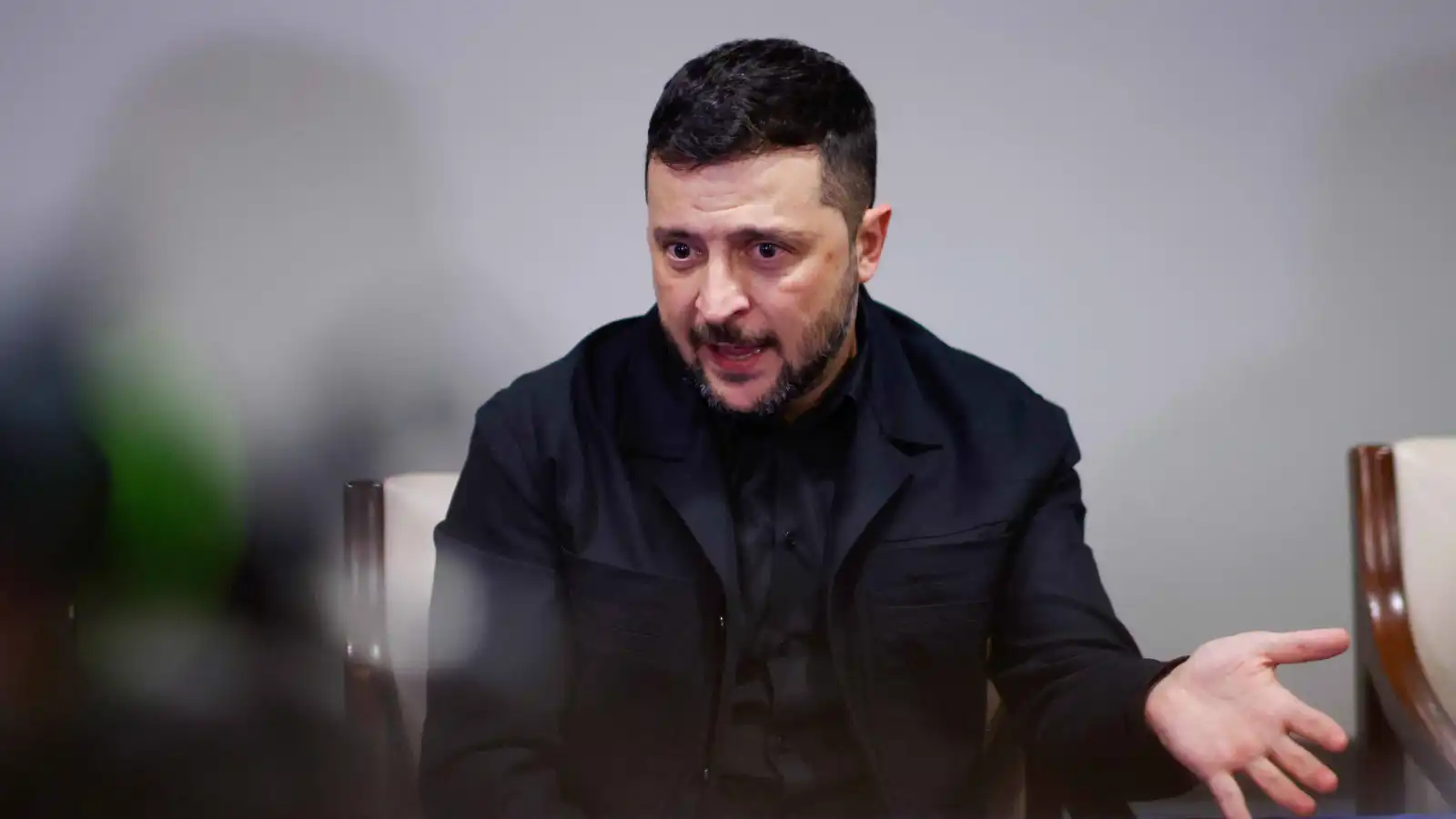 زيلينسكي: مستعد للتنحي بهذه الحالة