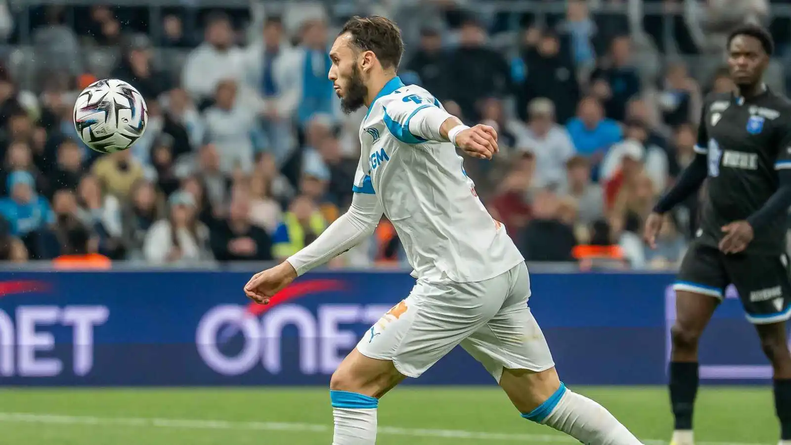 أمين غويري يمنح أولمبيك مارسيليا فوزا مثيرا على أوكسير بالدوري الفرنسي (فيديو)