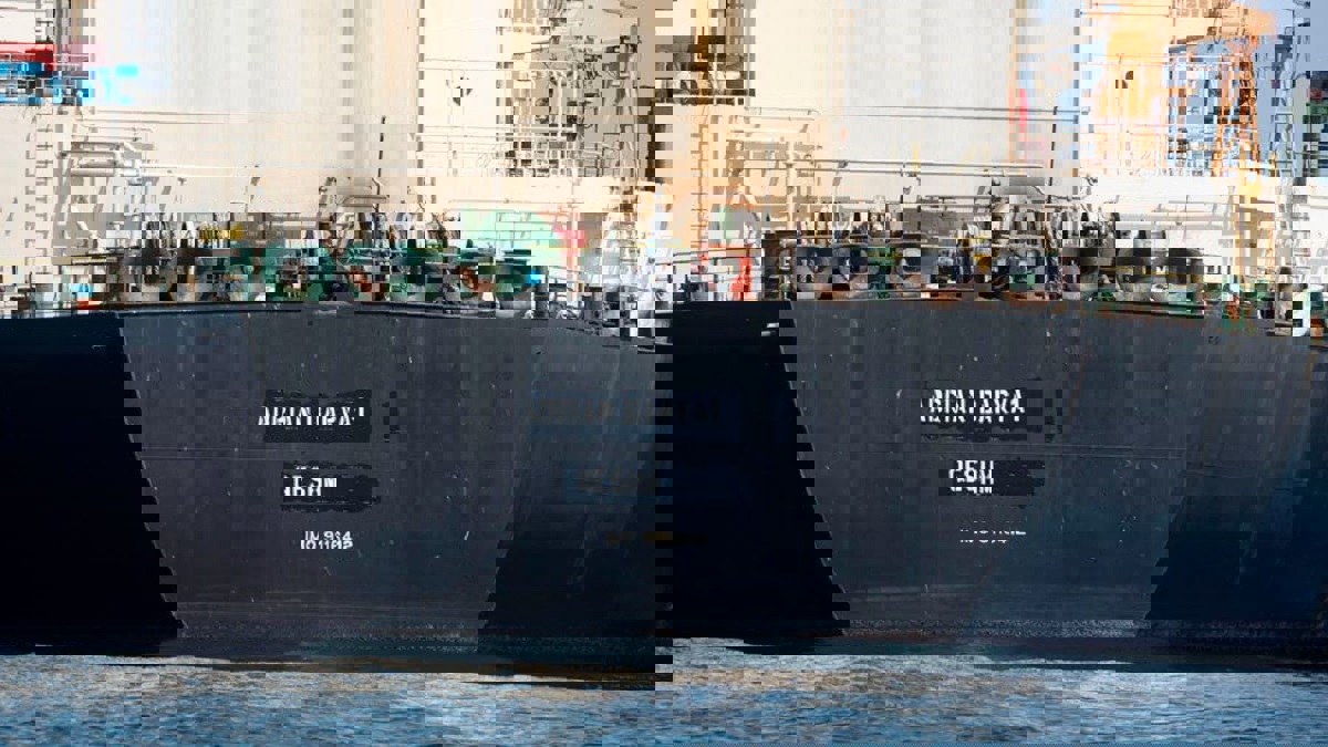 سفير إيران في لندن: ناقلة النفط "أدريان داريا 1" قد تغادر جبل طارق الليلة