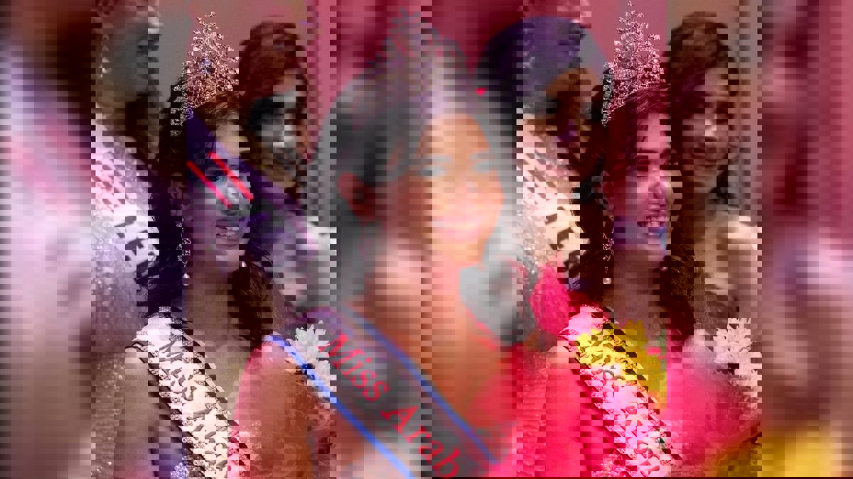  أول أردنية تفوز باللقب.. فرح أبو عديلة تتوج ملكة جمال العرب في أمريكا