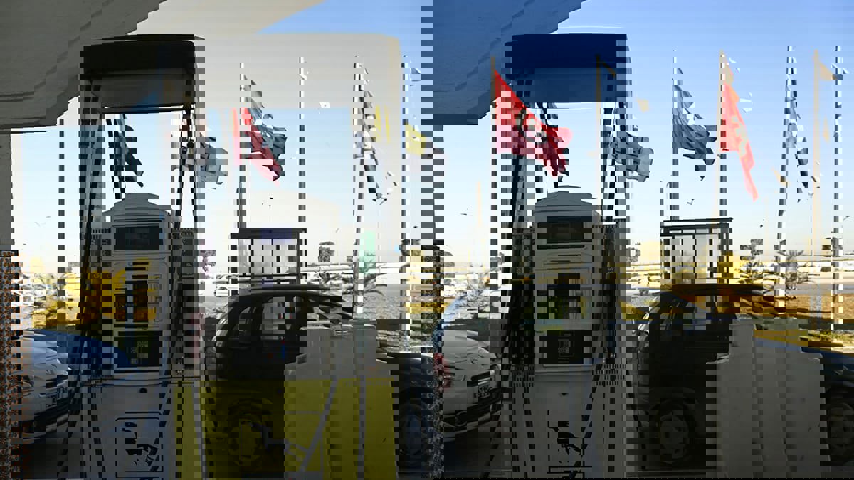 تونس تقر زيادة جديدة في أسعار المحروقات لخفض عجز الميزانية