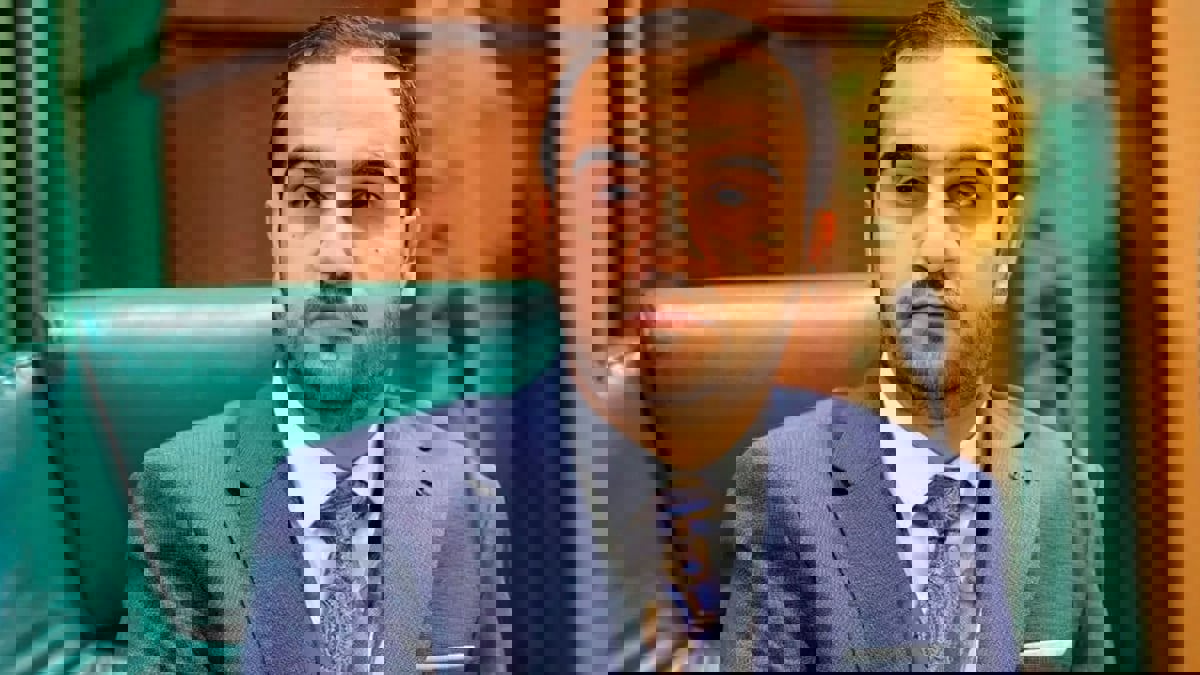 اتهام النائب الأردني عماد العدوان بتهريب أسلحة للضفة الغربية