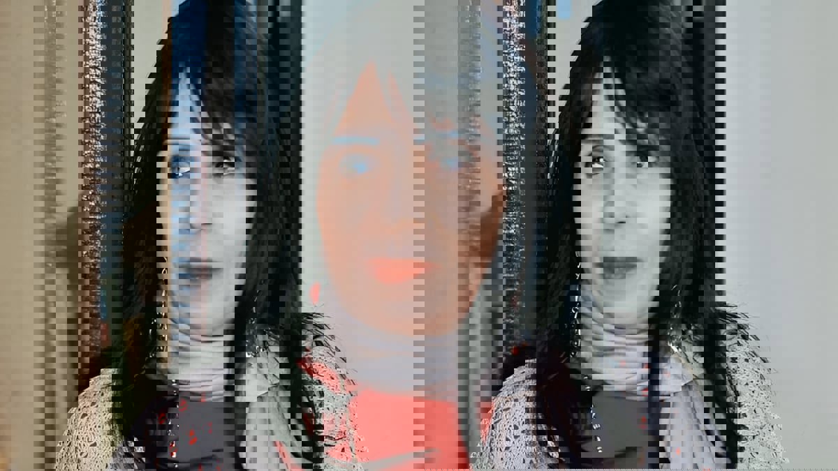 شاعرة مصرية بارزة تكشف سبب إقامتها بدار رعاية الفنانين