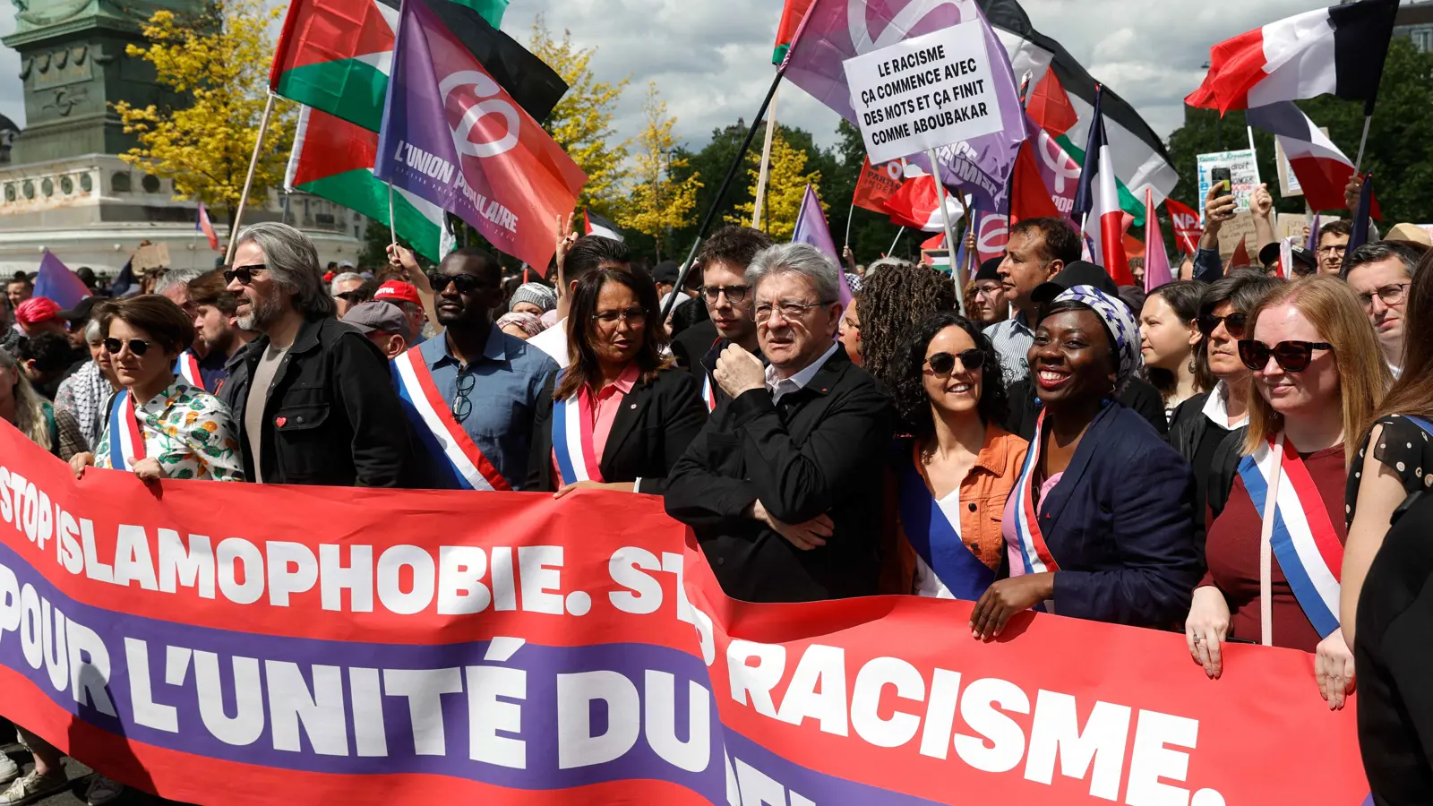 وسط صمت رسمي.. تصاعد "الإسلاموفوبيا" يهدد المجتمع الفرنسي