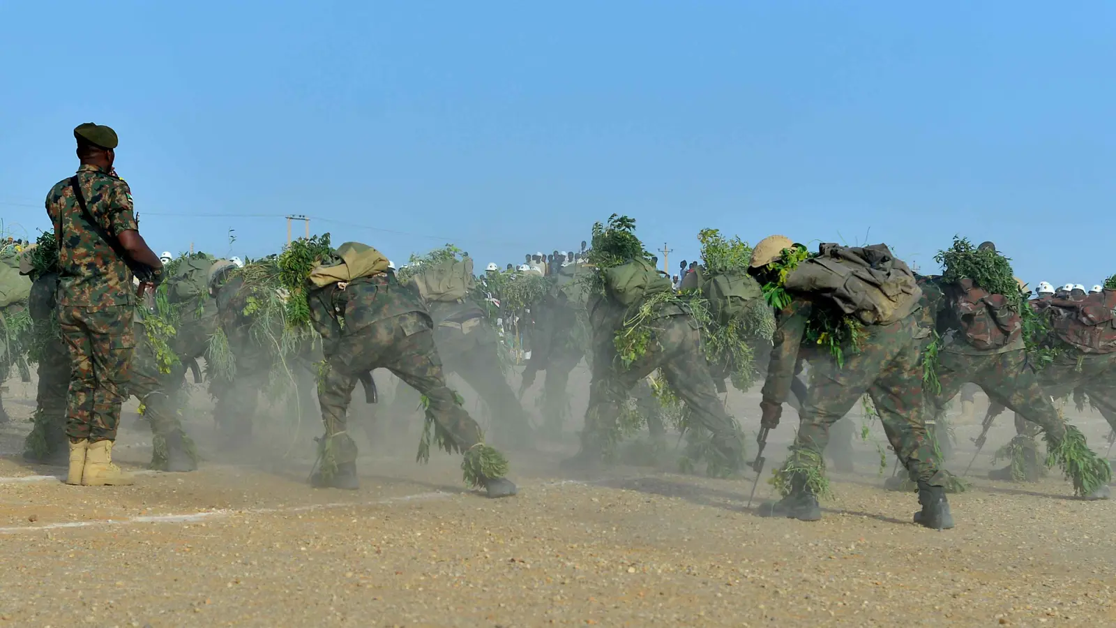 سلموا سلاحهم للسلطات.. فرار جنود من قوات بورتسودان لجنوب السودان