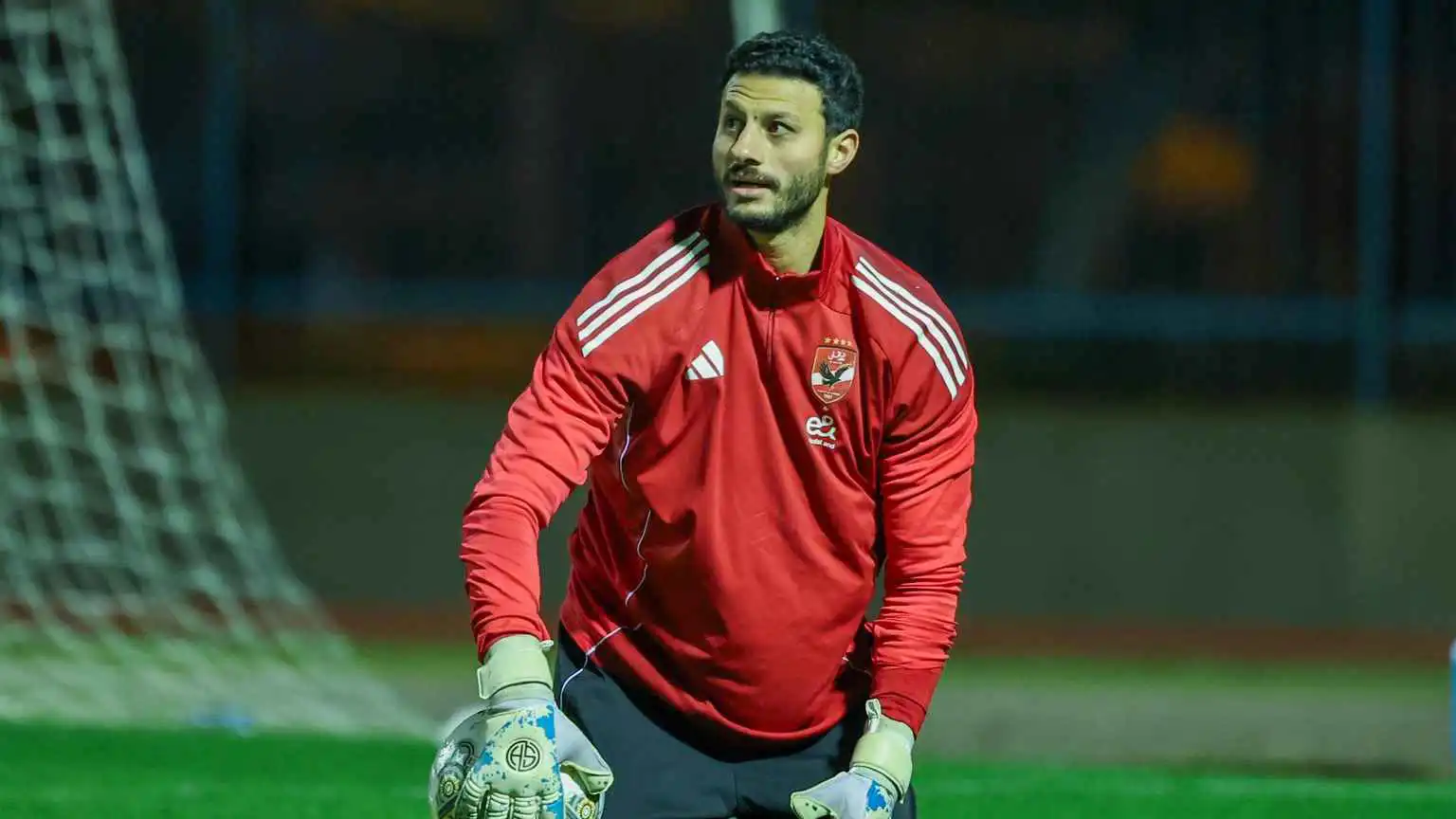 رسميًا.. إيقاف محمد الشناوي حارس الأهلي بعد أحداث مباراة الأهلي وسيراميكا