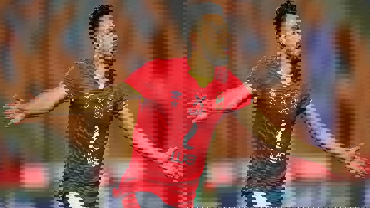 بسبب التسريبات المخلة.. محامي صلاح محسن يعلن مقاضاة زوجته