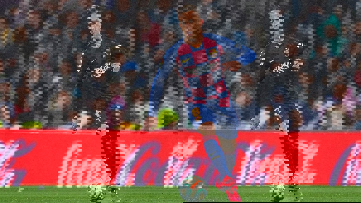 آرثر ميلو يعود لبرشلونة للتفاوض بشأن فسخ عقده