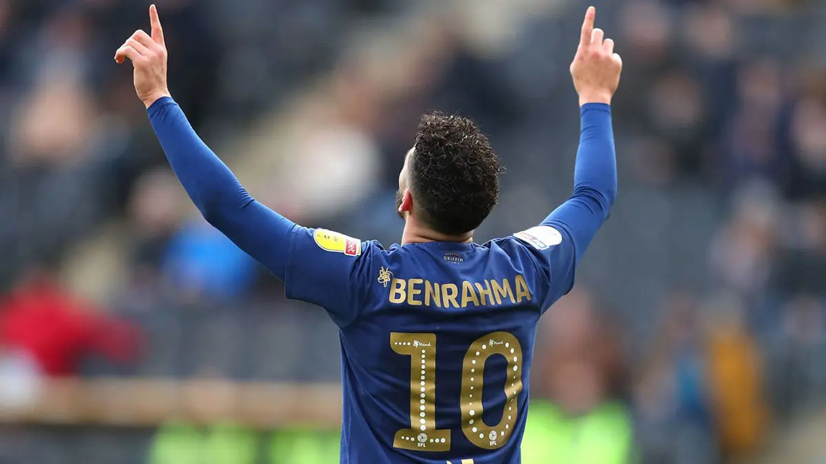 مدرب برينتفورد يرفض التفريط في "ميسي الجزائر" رغم اهتمام تشيلسي وآرسنال