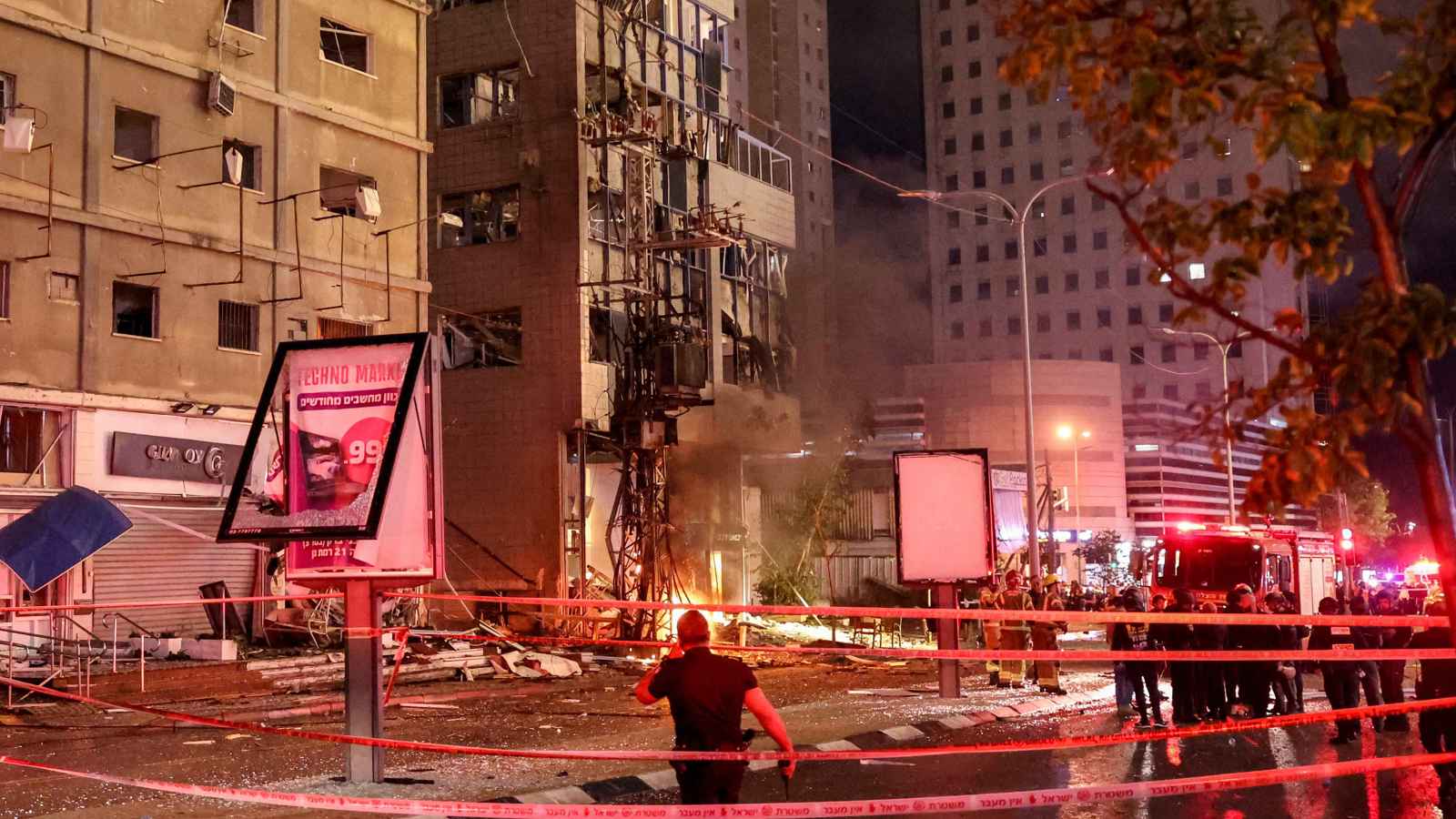 مصادر لبنانية تكشف لـ"إرم نيوز" نوع الصاروخ المستخدم في هجوم تل أبيب