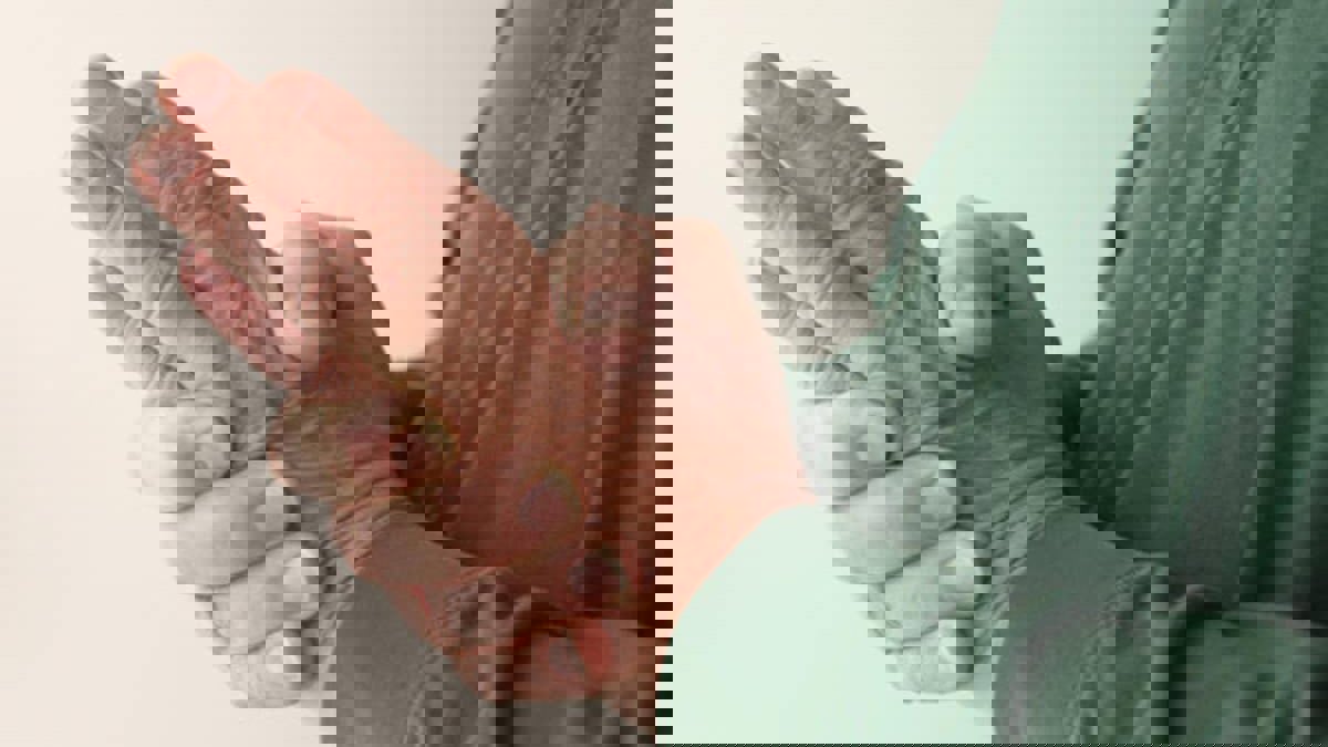 دراسة: تنميل اليد مؤشر على ارتفاع مستوى الكولسترول في الدم‎‎