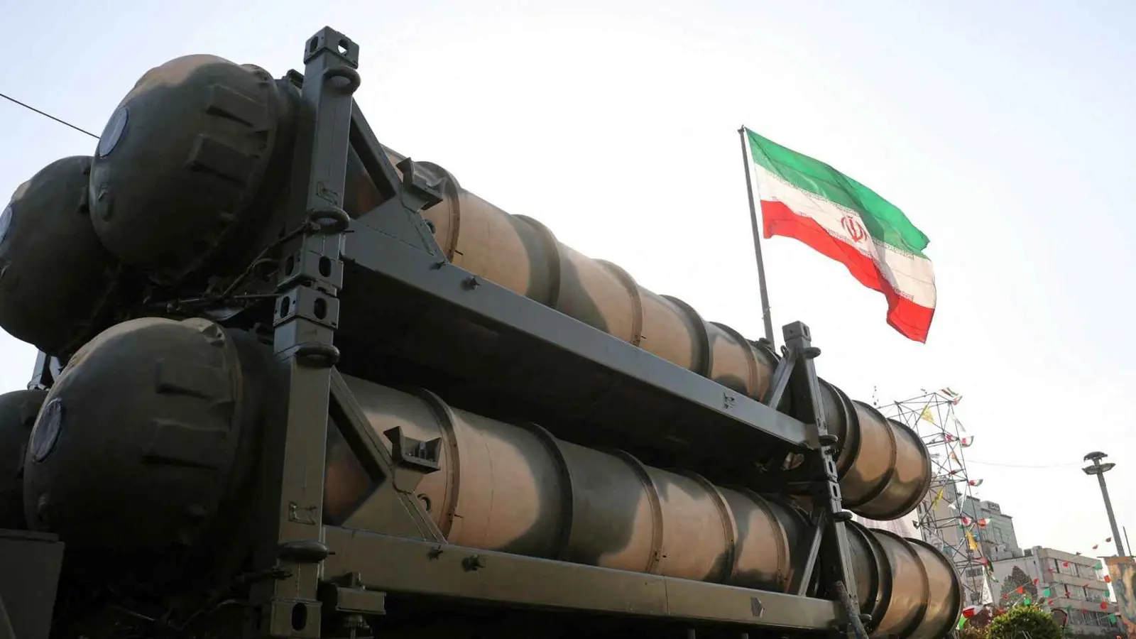 هيئة الأركان الإيرانية: كافة الخيارات مطروحة للرد على إسرائيل