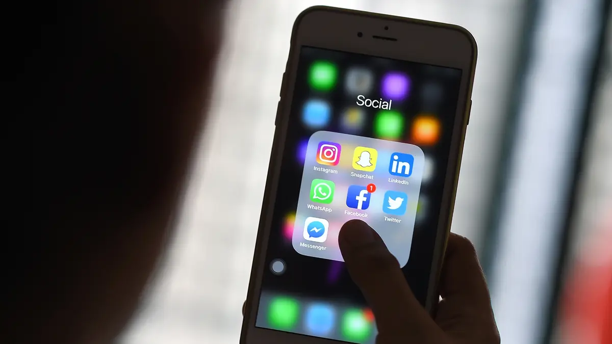 أمريكا تخطط لمنع "فيسبوك" من دمج خدماته