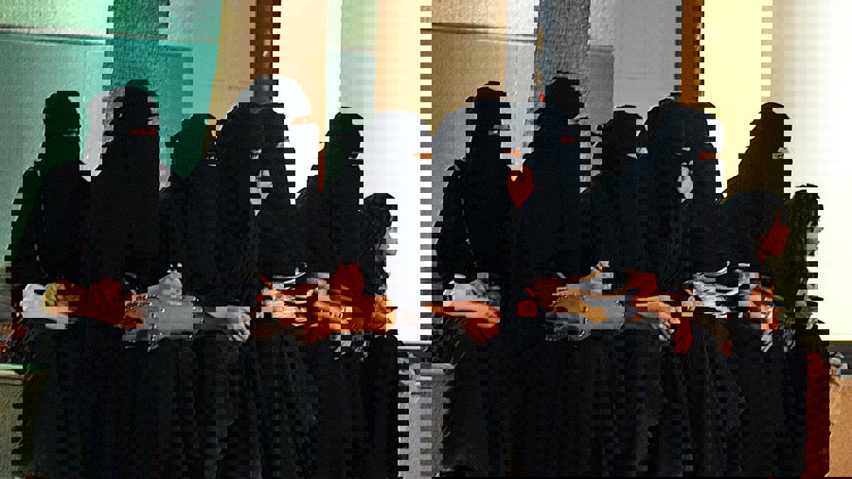 السعودية.. الأولوية في حركة النقل لـ"المعلمات المطلقات"