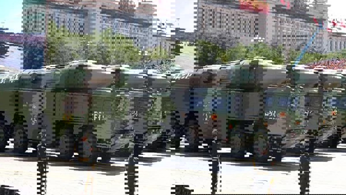 صحف عالمية: سلاح صيني "فتاك" يهدد البحرية الأمريكية.. وتزايد الاتهامات لإيران بالتورط في حادث رشدي