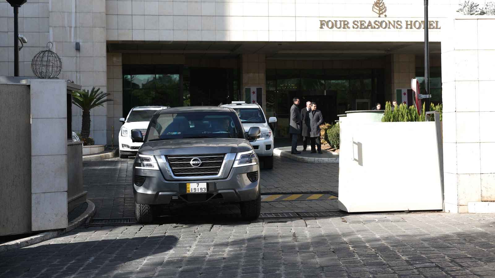 ماذا دار بين الجولاني والوفد الأمريكي في دمشق؟