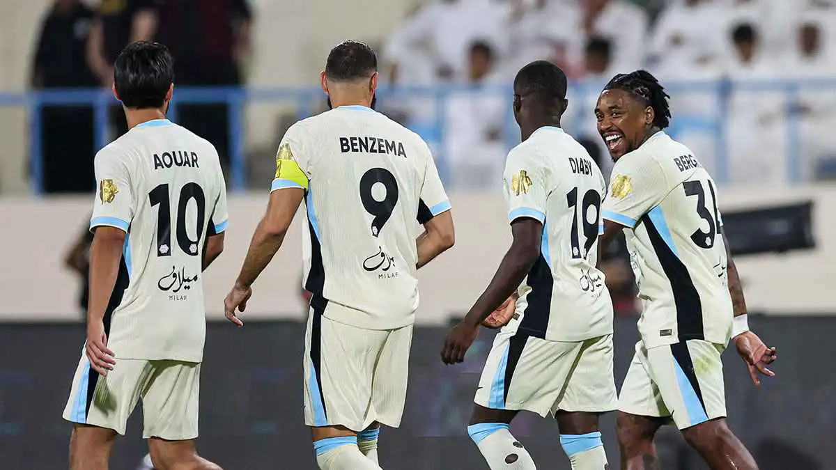 هناك من حصل على الأموال "مبكرا".. تعليق ناري على دعم الاتحاد "في الوقت الضائع"