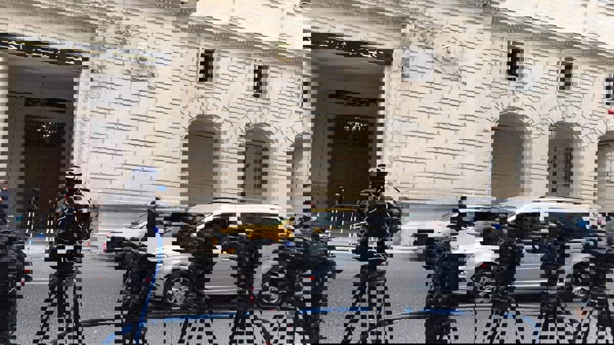 الجزائر تتراجع بشكل مفاجئ عن بث محاكمات رموز نظام بوتفليقة