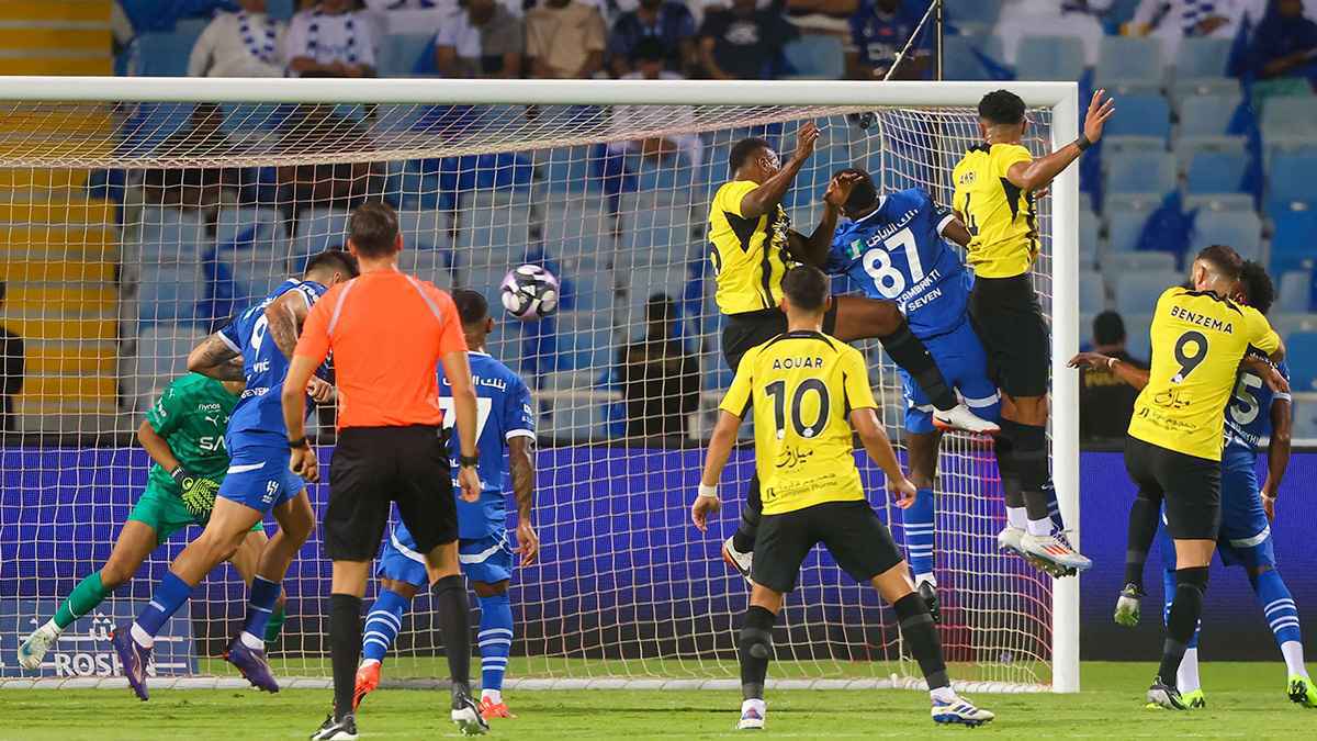 الهلال منشق من الشباب.. تصريح مثير من فلاته ورد ناري من الزلال (فيديو)