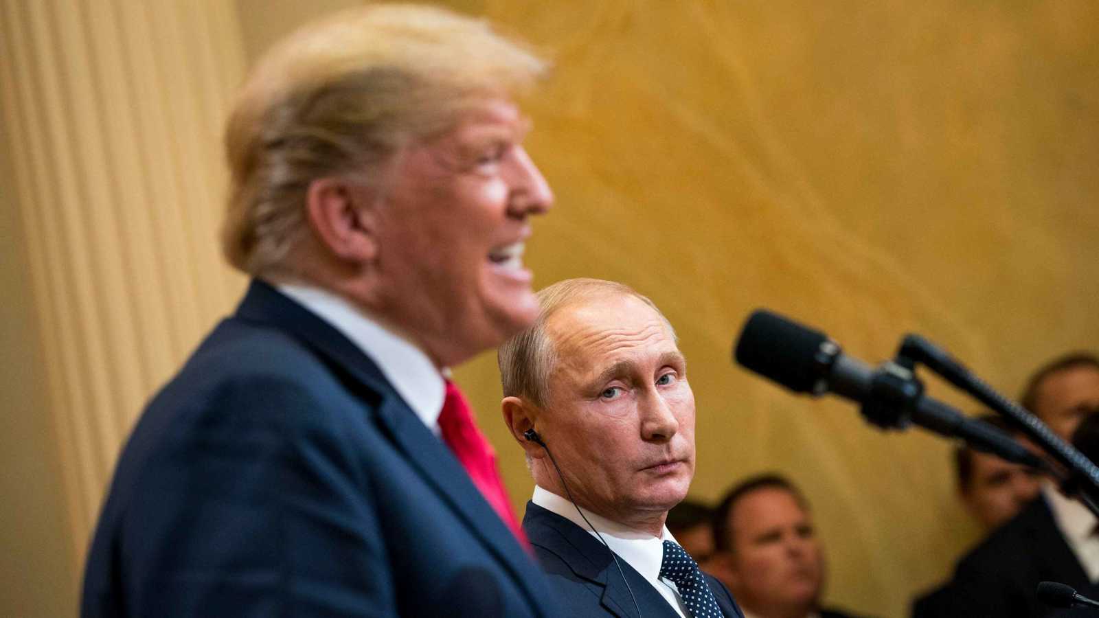 بين قمة ألاسكا واتصالات ميرتس.. هل تُفشل أوروبا "صفقة ترامب وبوتين"؟