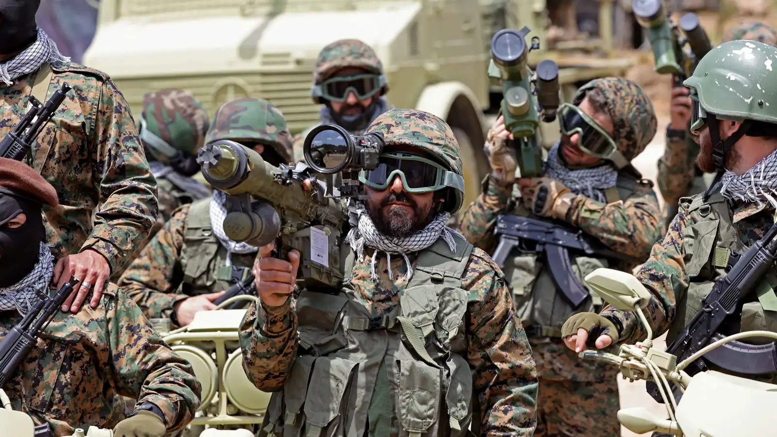 خبراء: تأخير نزع سلاح "حزب الله" يعرقل الإصلاحات التنموية في لبنان