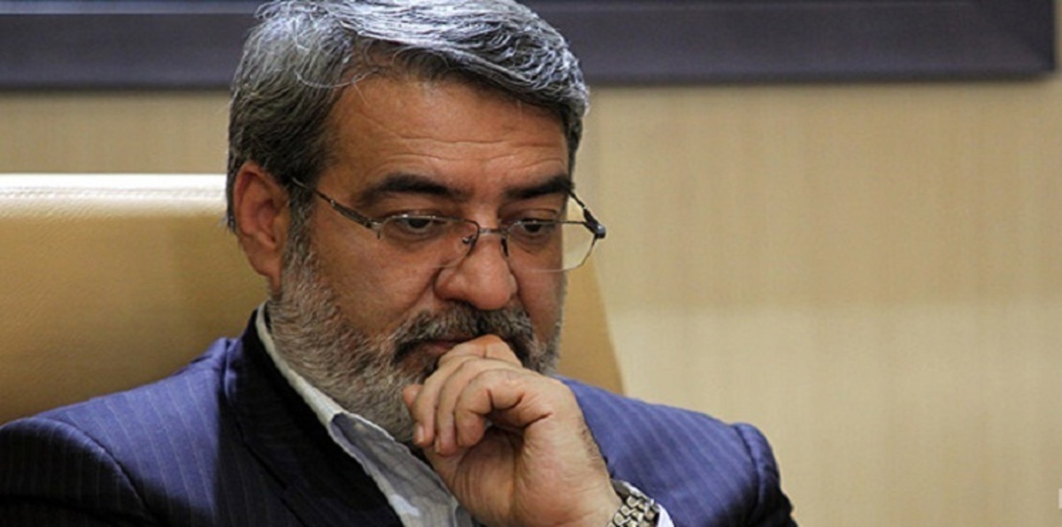 إيران تستجوب وزير الداخلية بشأن الاعتداء على السفارة السعودية