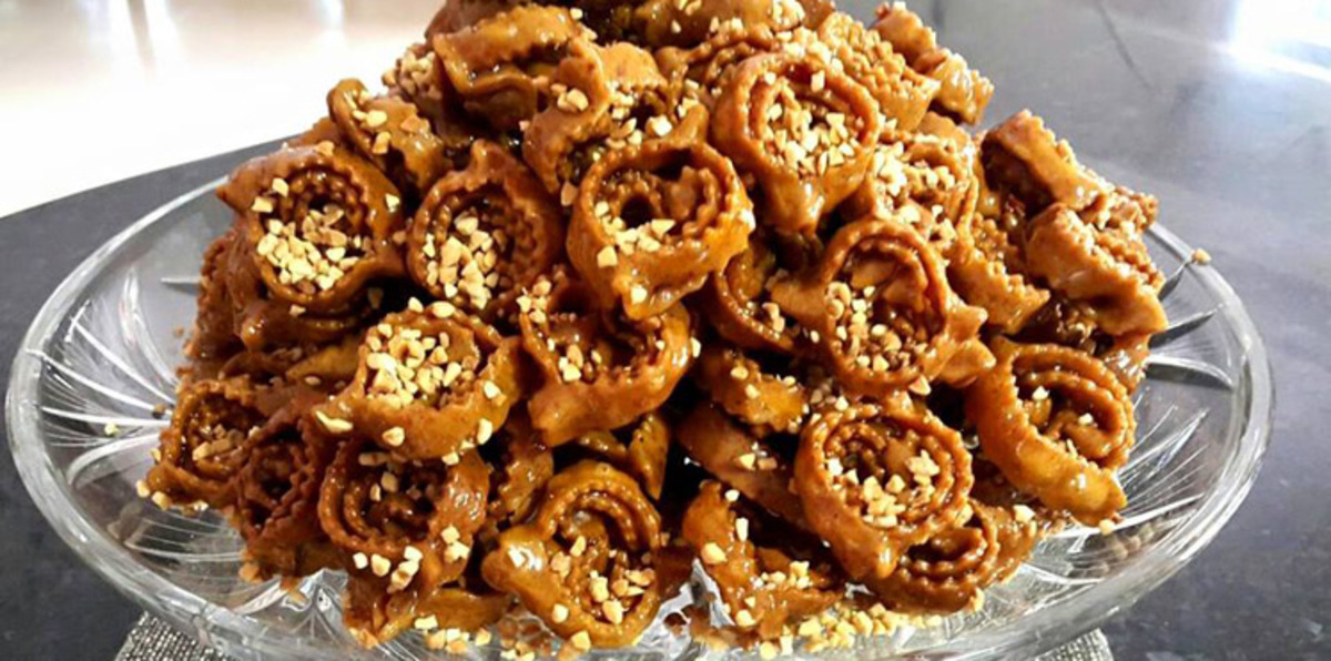 "الشباكية" الحلوى الرسمية لرمضان في المغرب