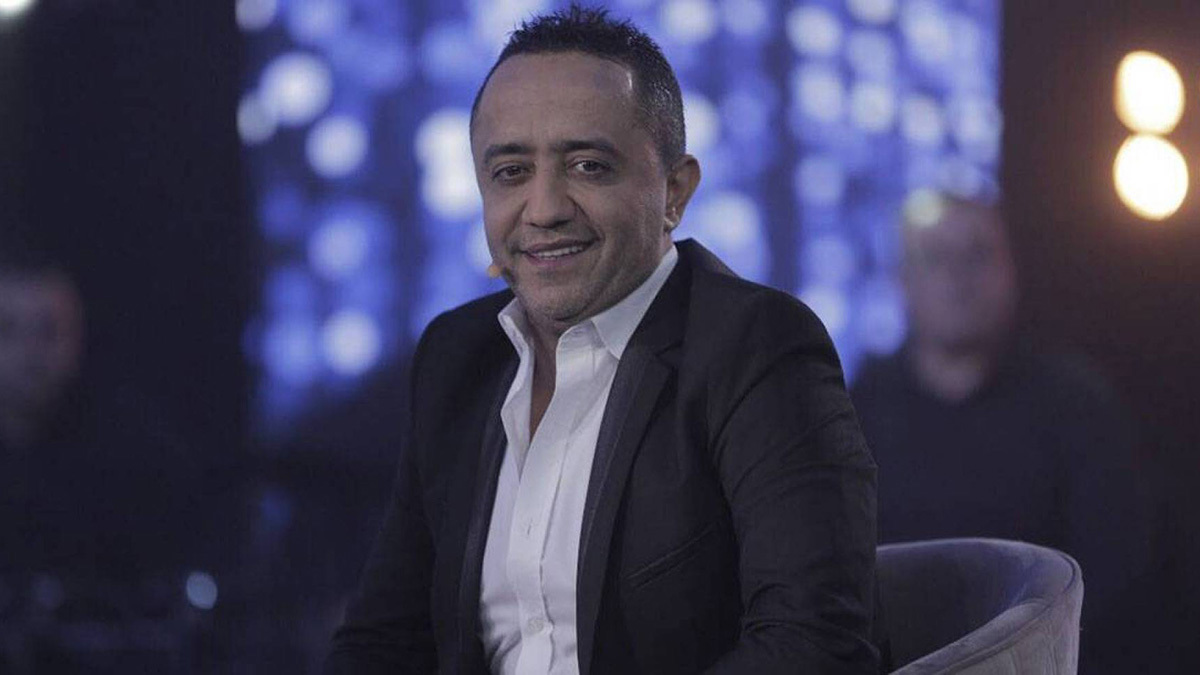 علي الديك يهاجم إعلاميًا لبنانيًا بسبب الجولان والأسد 