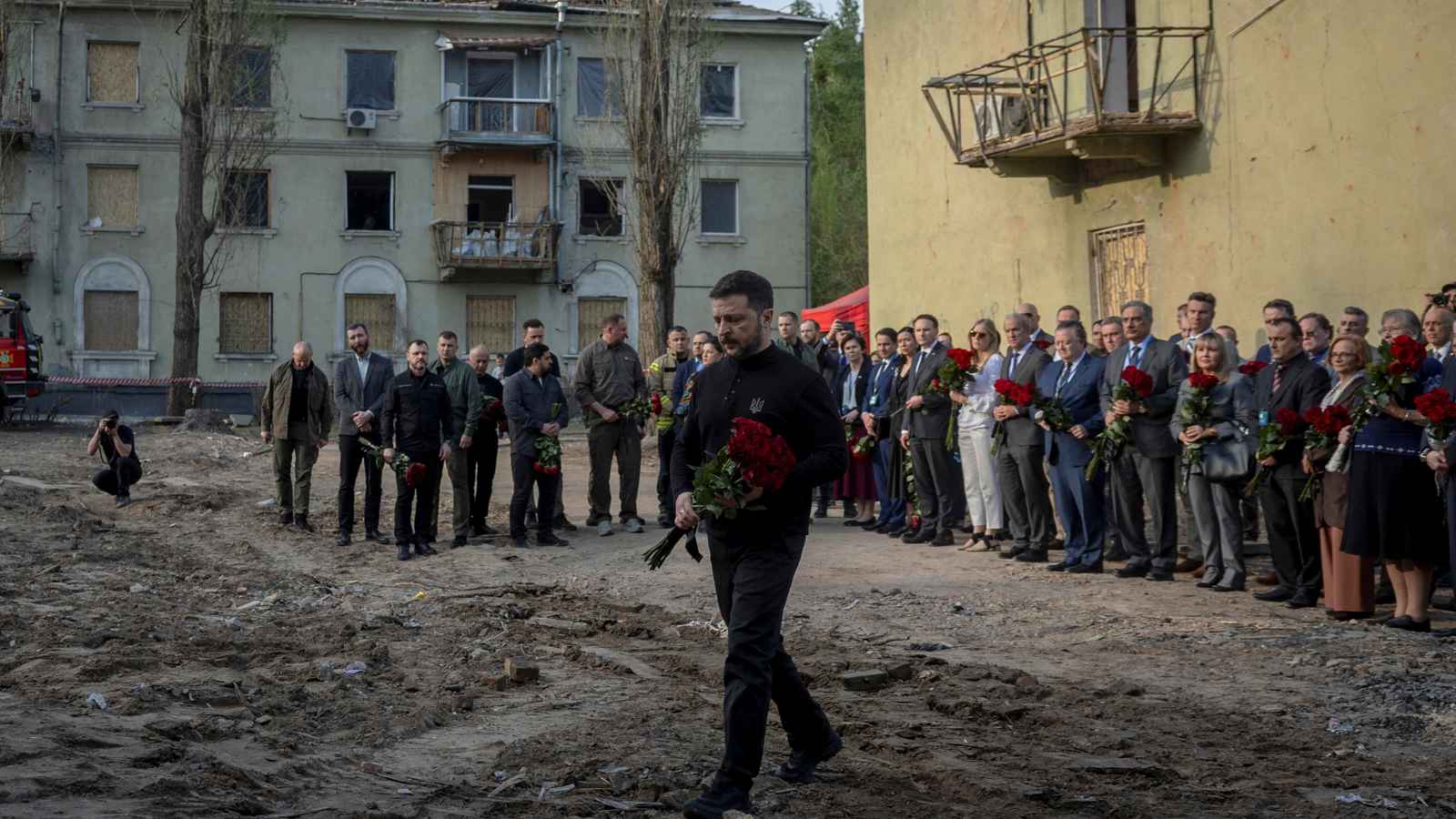 بفضل "خبرة الحرب".. زيلينسكي يعرض مساعدة إسبانيا في أزمة الكهرباء