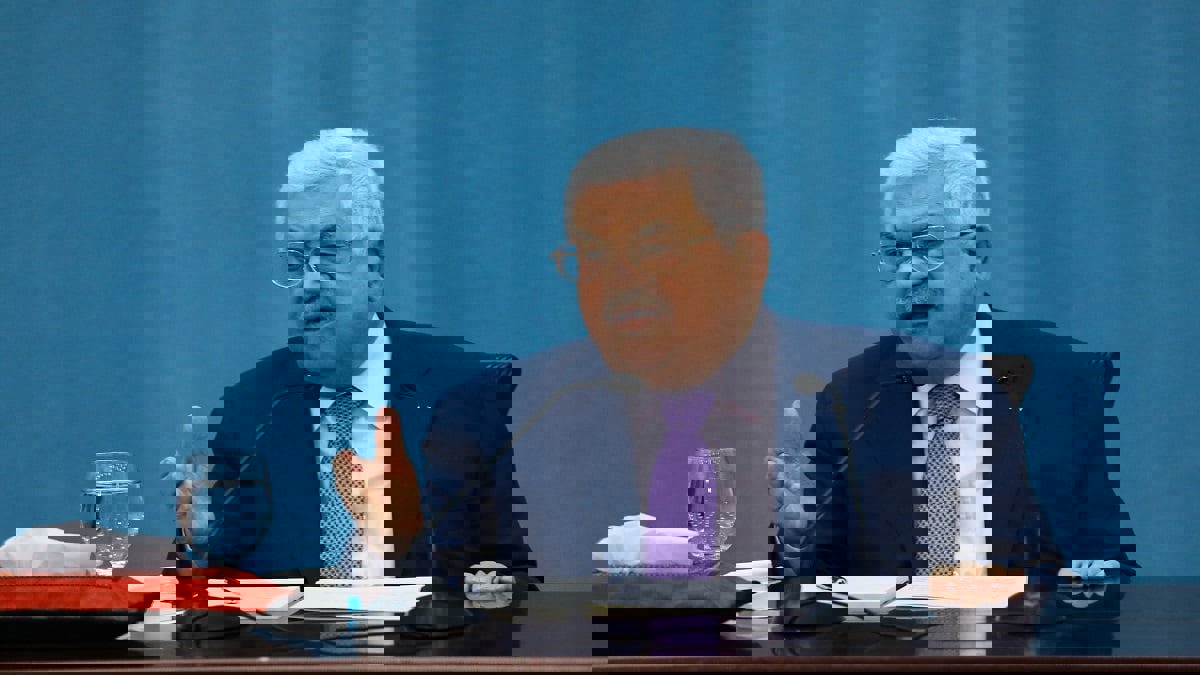 الرئيس الفلسطيني: مستعد لإجراء مشاورات لتشكيل حكومة "وفاق وطني"