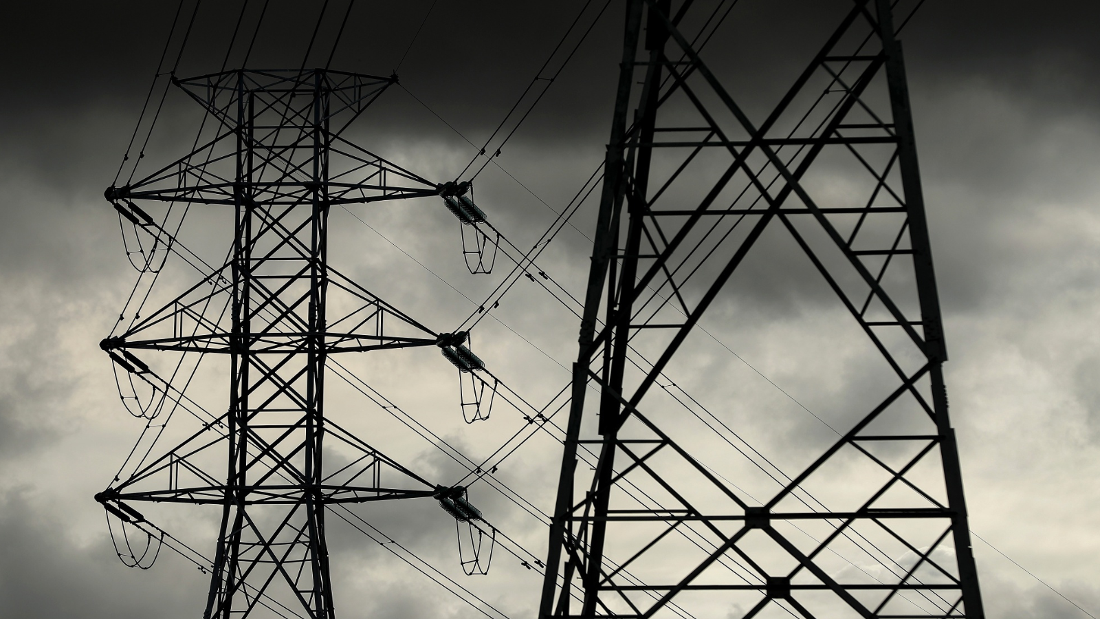 للحد من التبعية لإيران.. العراق على وشك استكمال مشروع الربط الكهربائي