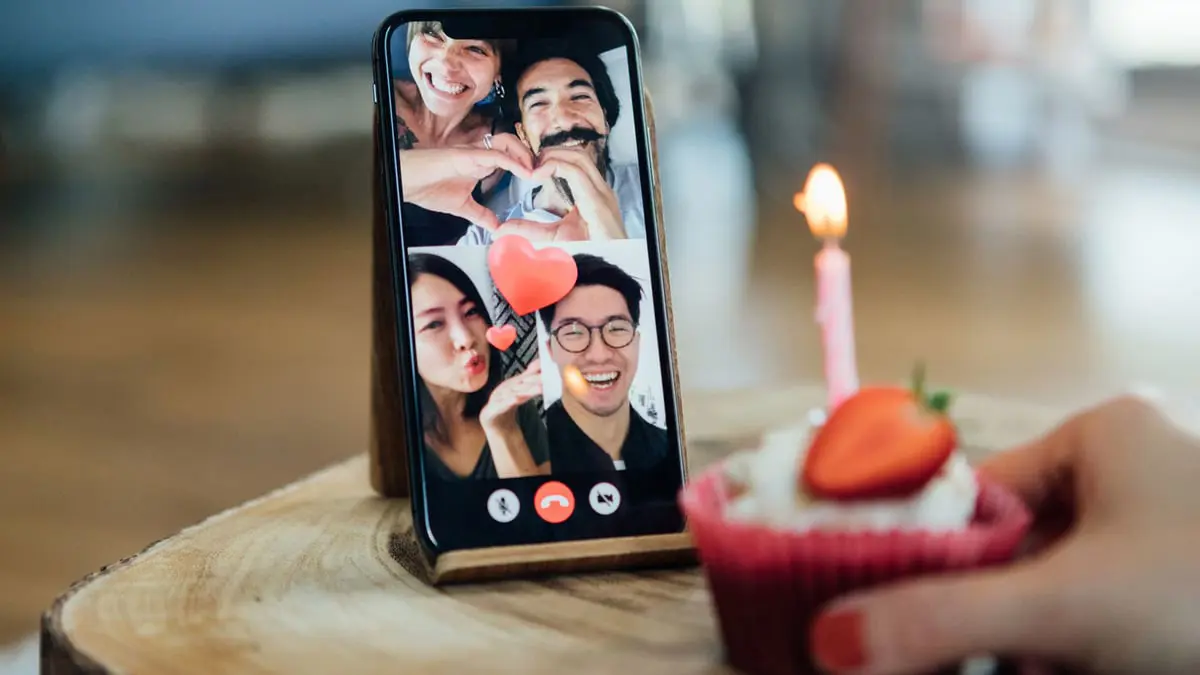 التراسل النصي ودردشة الفيديو تطغى على المكالمات الهاتفية التقليدية