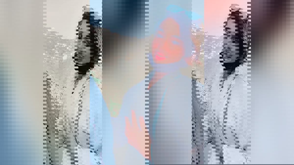 "أثير الحلوة" تظهر بالحجاب متهمة متابعيها بـ"الحسد"