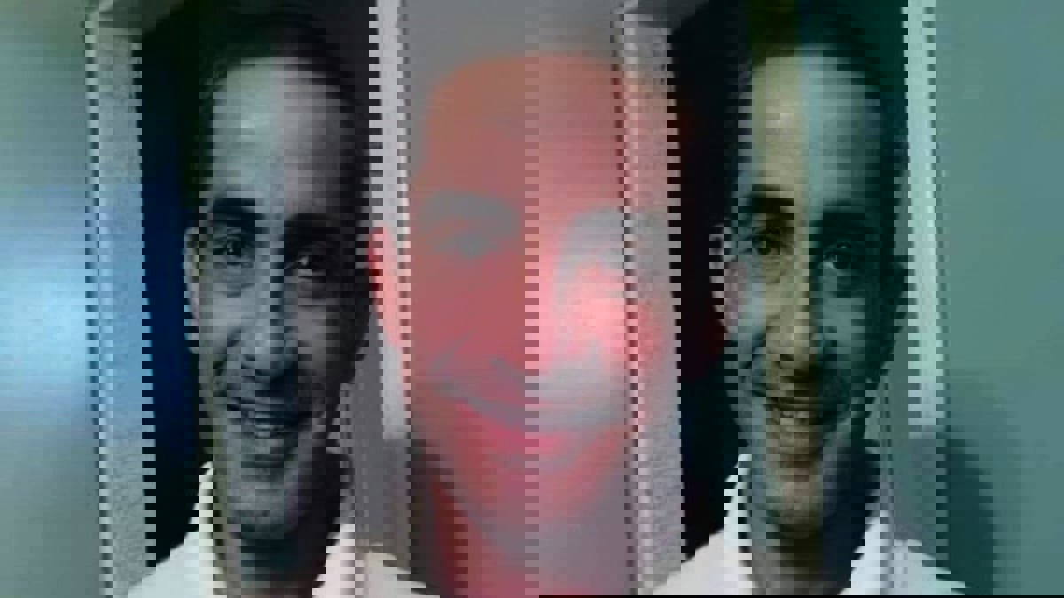 الجزائر.. وفاة الحراكي حكيم دبازي بالسجن تثير استياء واسعا وسط مطالبات بالتحقيق