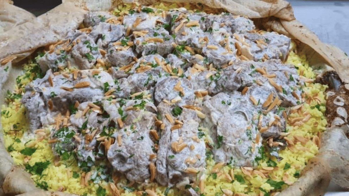  "إعلان المنسف" يثير غضب الأردنيين (فيديو)