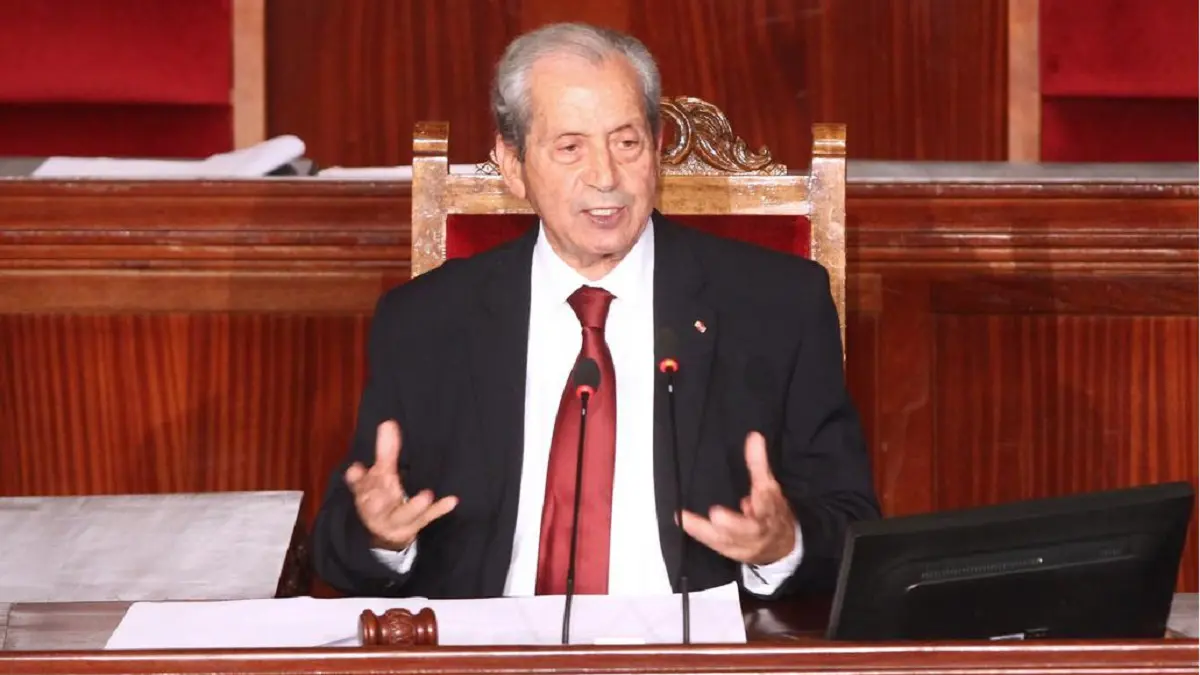 مصدر في الرئاسة التونسية: محمد الناصر سيطالب الشاهد و7 من وزرائه بالاستقالة الفورية