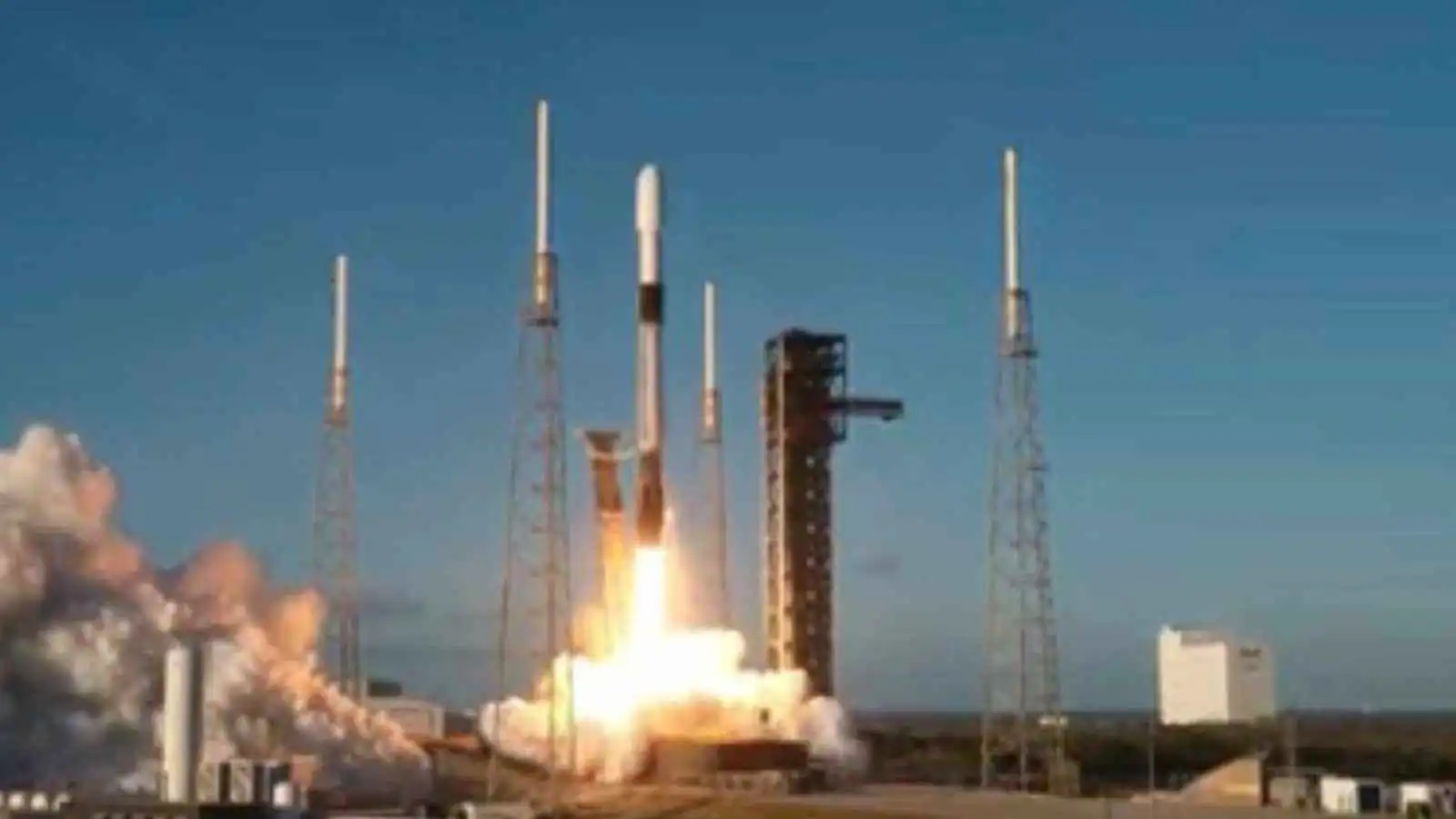 مصر تطلاق "ClimCam" إلى محطة الفضاء الدولية (صور)