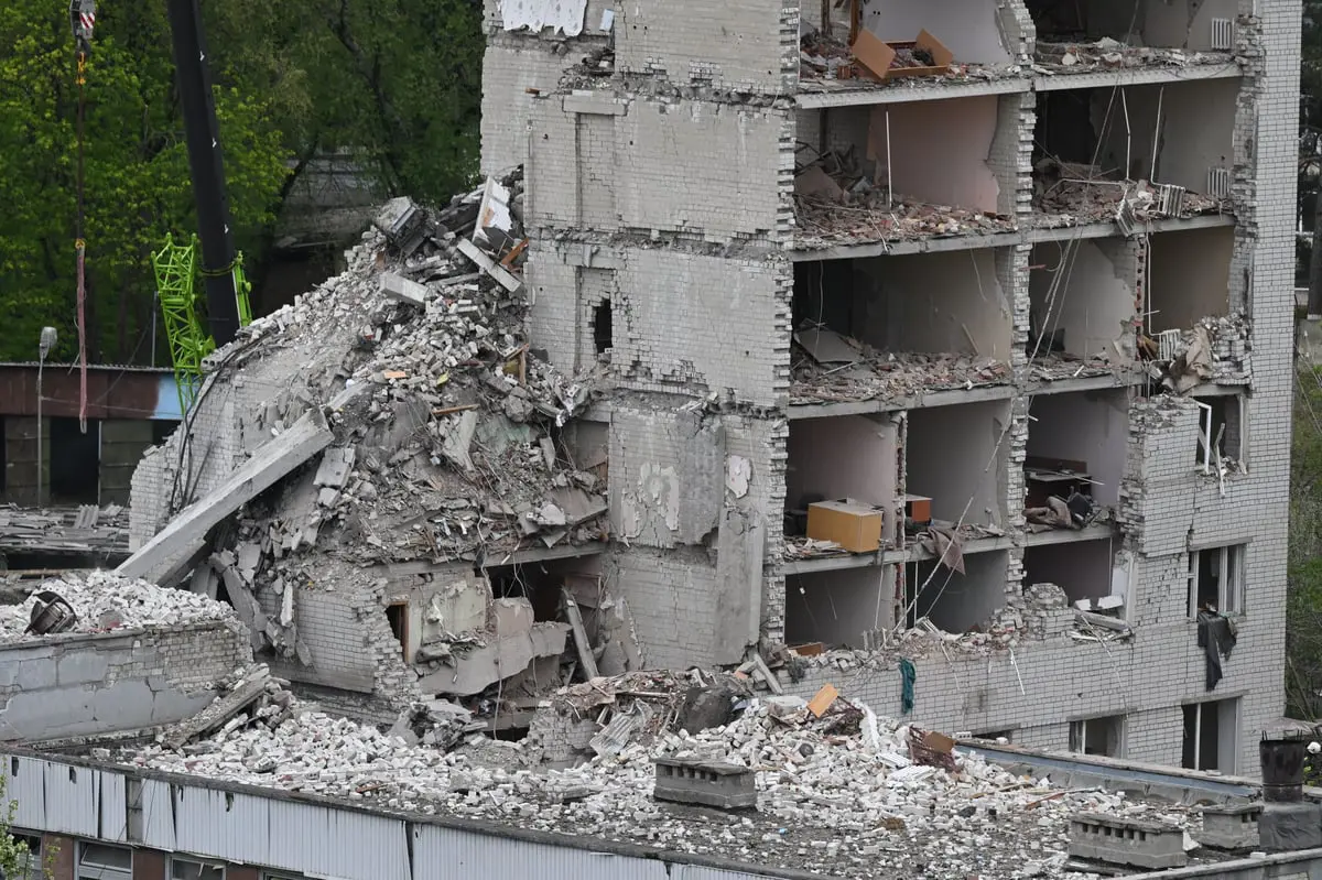 أوكرانيا.. عشرات القتلى بضربة روسية وزيلينسكي "يستنجد" بالغرب