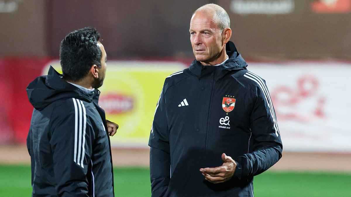 بعد التعادل مع زد.. الأهلي المصري يحسم مصير توروب 