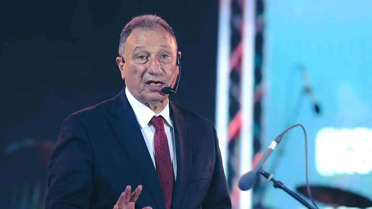 الأهلي يحتاجك.. أسطورة الأهلي يوجه رسالة مؤثرة لمحمود الخطيب (فيديو)